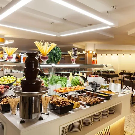 Xaine Park ホテル 4*