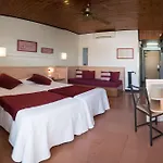 Xaine Park Hotel 4*