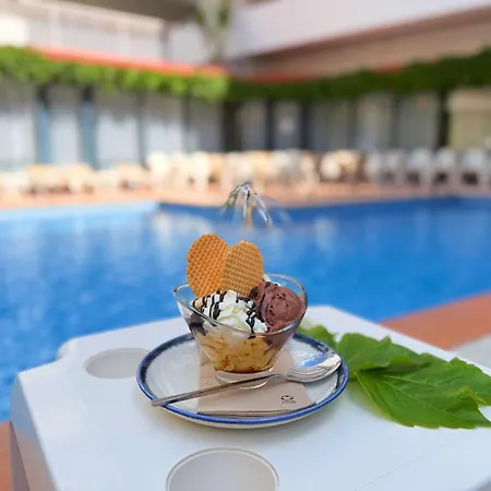 Xaine Park 4* يوريت دي مار